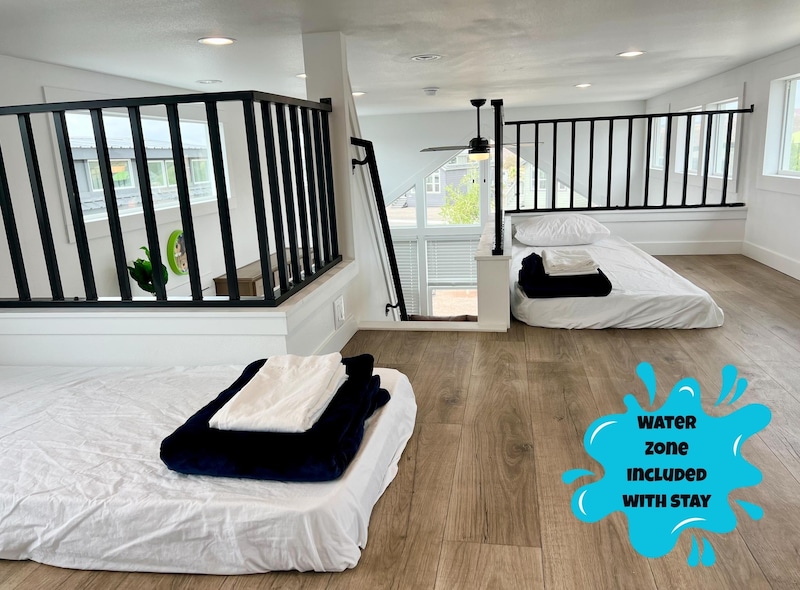 Cindy Bear™ Two Bedroom Glamping Cabin-5
